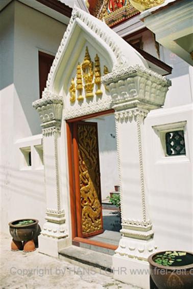 02 Thailand 2002 F1070012 Bangkok Tempeleingang_478